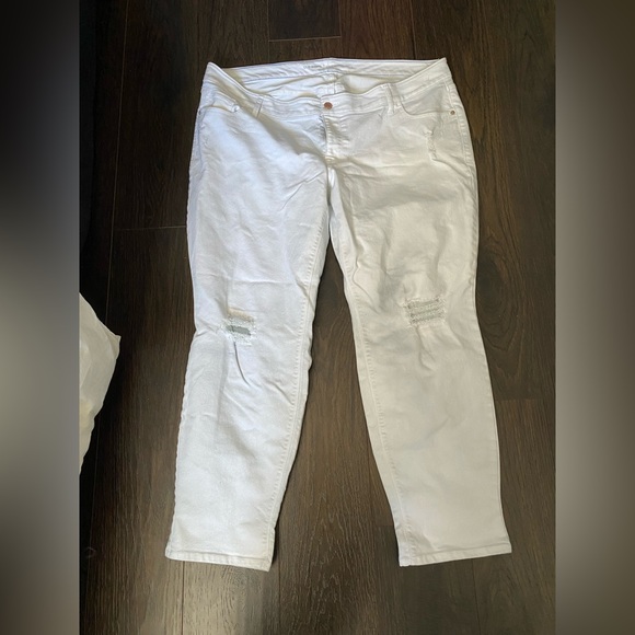 Skinny leg white jeans - Picture 2 of 3